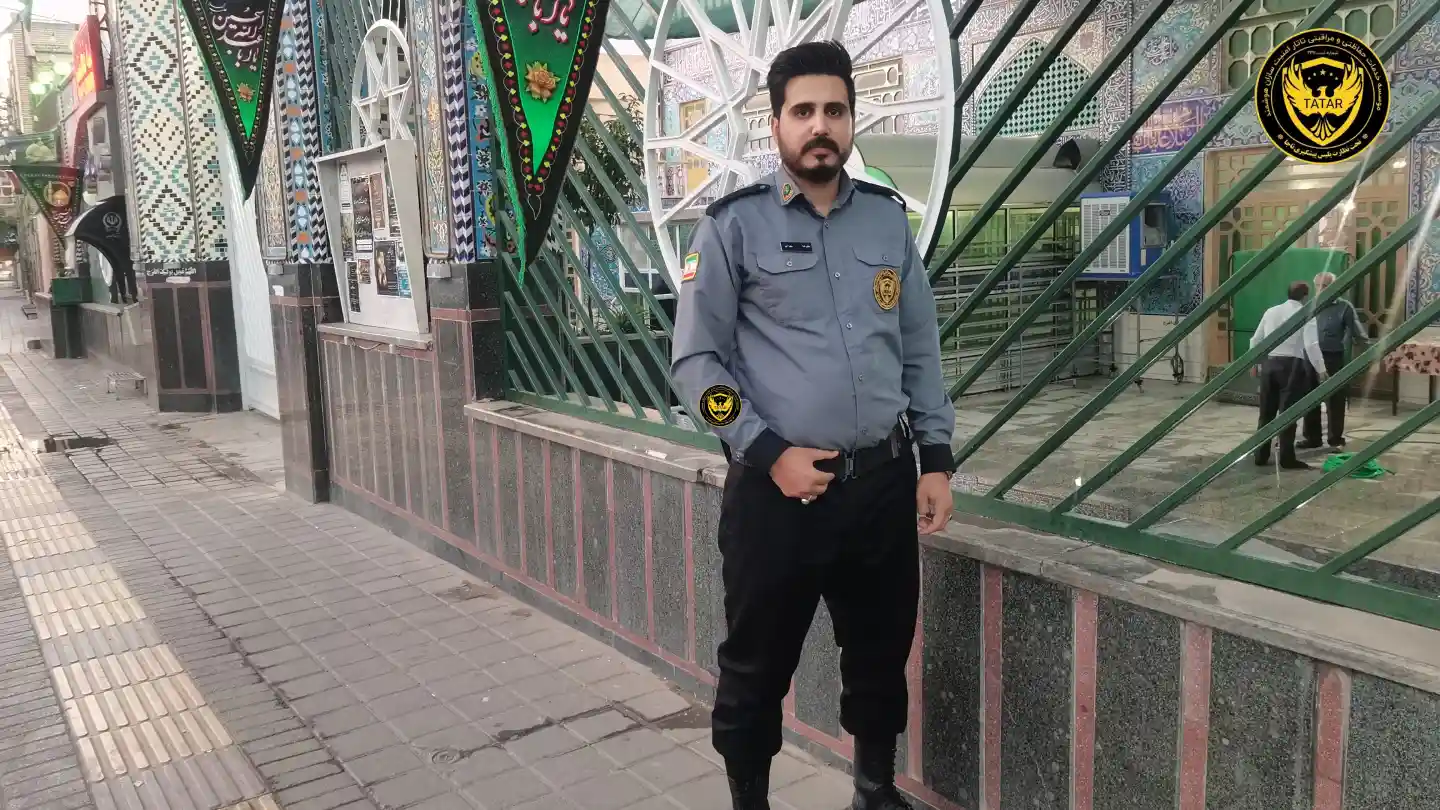 استخدام نگهبان مراسم